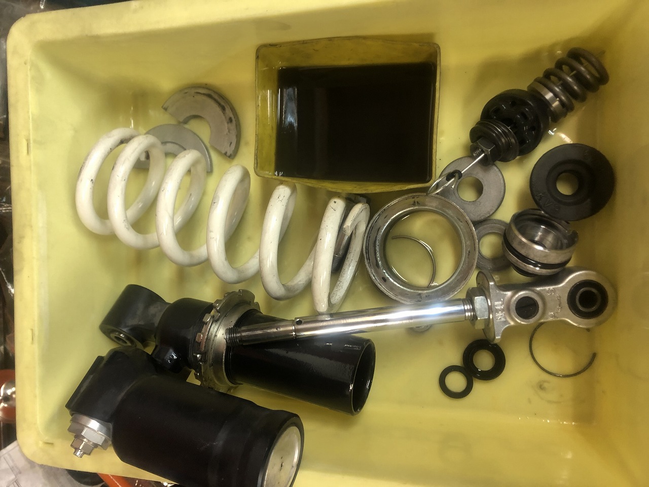 GMD神戸【作業事例】 カワサキ ZX-10R 2011- 純正 リアサスOH - GMD