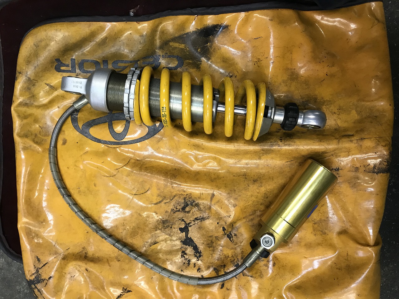 GMD神戸【作業事例】 ドゥカティ 888SP5 オーリンズ リアサスOH - GMD